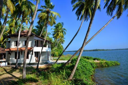 Kavvayi Beach House
