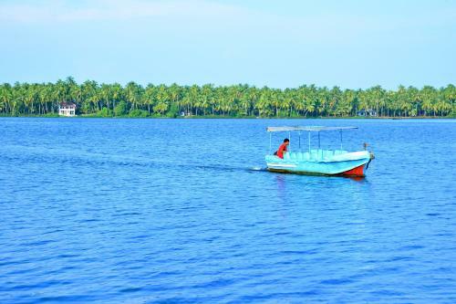 Kavvayi Beach House