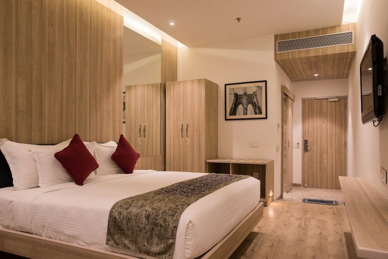 Hotel Centre Point Navi Mumbai