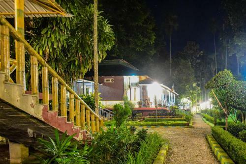 Hotel Aranya Resorts