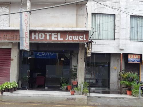 Hotel Jewel