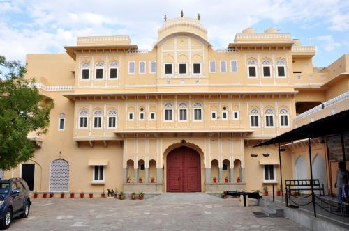 Hotel Castle Khandela