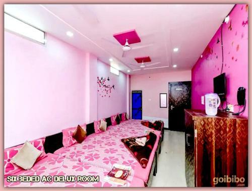 Hostal Mansarovar Guesthouse
