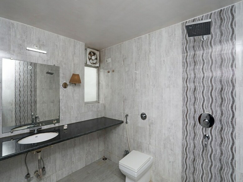 Hotel Oyo 26221 Nihar