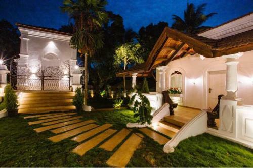 4 Bhk Luxury Villa With Private Swimming Pool