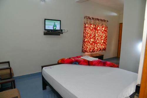 Lodge Purple Munnar