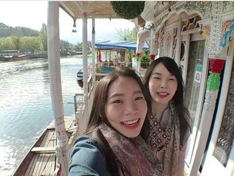 S Group Of Houseboat