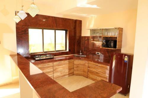 Luxury Pool Villa Malavali