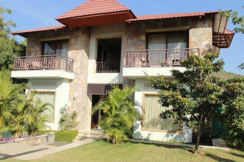 Hotel Ramya Resort & Spa
