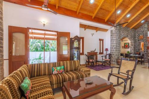 Amaranth Villa By Vista Room