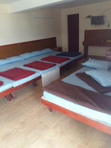 Lodge Nook Residency