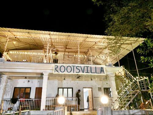 Rootsvilla Hostel