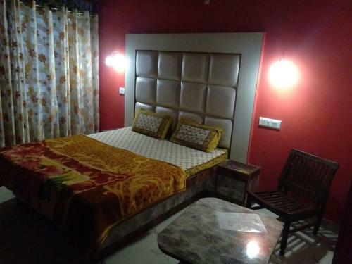 Ridgeview Homestay Near Lakkar Bazar