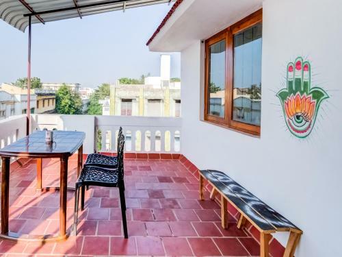Villa Pleasant 1br Studio In White Town