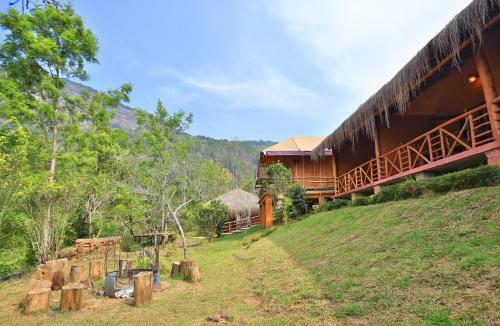 Hotel Deshadan Eco Valley Resort