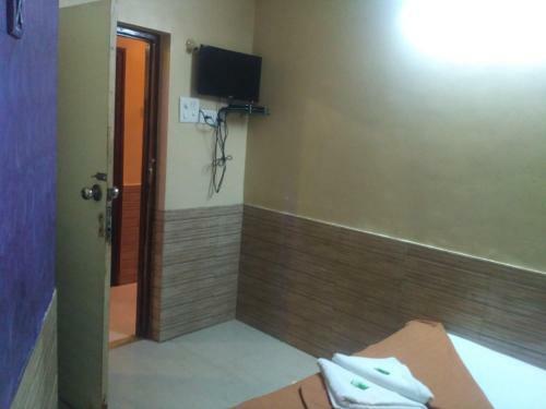 Hotel Sai Parikrama