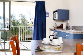 Elliotts Kapiti Coast Motor Lodge