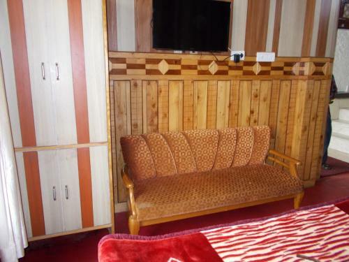 Hotel Sarovar Mall Road Nainital