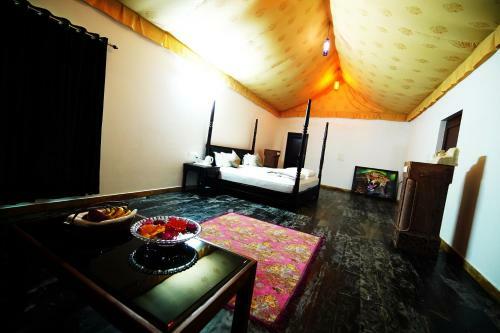 Hotel Sinny's Leopard Camp & Resort