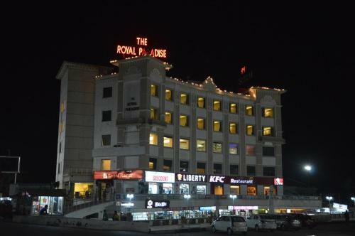 Hotel The Royal Paradise