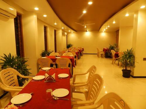 Hotel Rock Regency