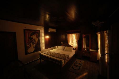 Hotel Sherly Cottages