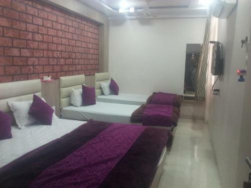 Hotel Aamantran Avenue