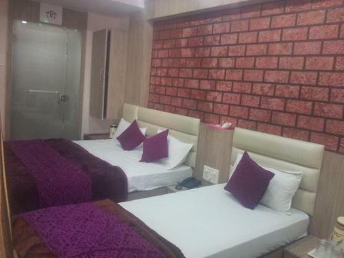 Hotel Aamantran Avenue