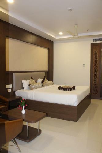 Hotel Grand Gayathri