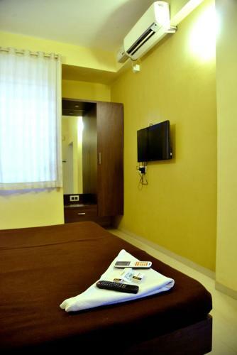 Hotel Pandharinath Lodge