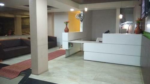 Hotel Pandharinath Lodge