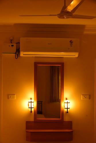 Hotel Ess Pe Inn