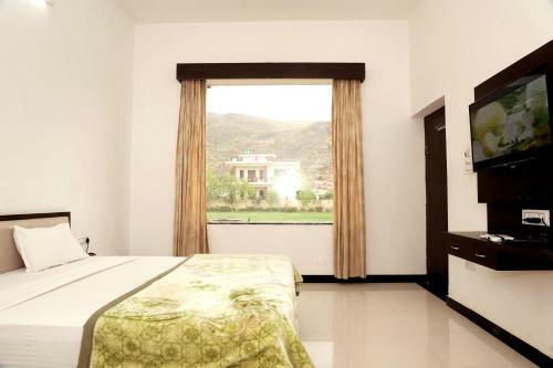 Hotel Aravali Hills Resort