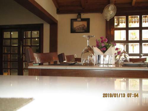 Hotel Econostay Misty Oaks