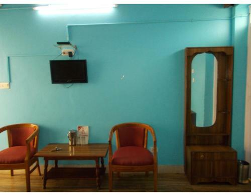 Hotel Deluxe Stay At Mall Road