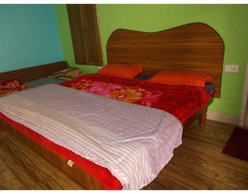 Hotel Deluxe Stay At Mall Road