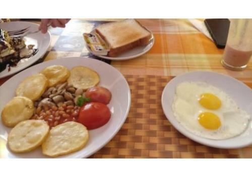 Hotel Deluxe Stay At Mall Road