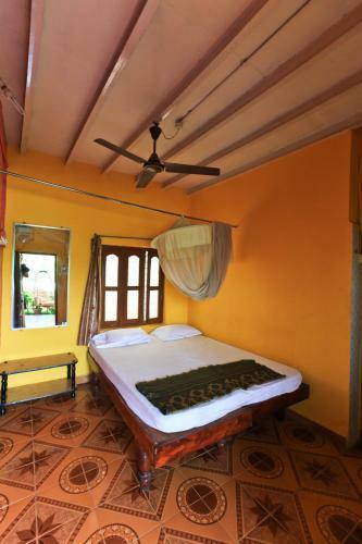 Hostal Archana Guest House River View