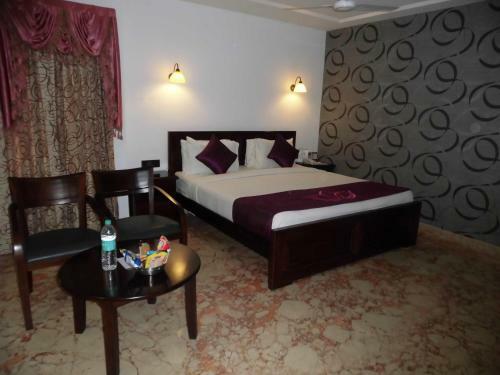 Lakshmi Hotel