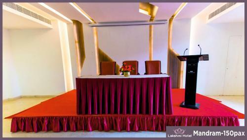 Lakshmi Hotel