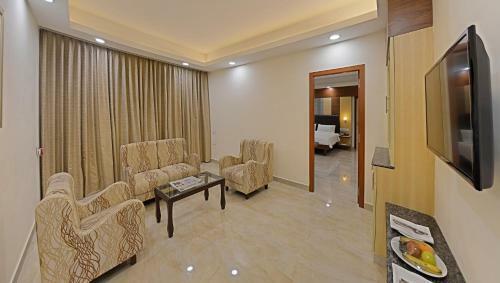 Hotel Poppys Anukula Residency