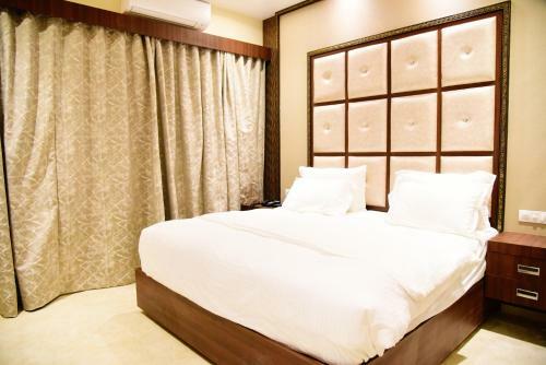 Hotel Awana