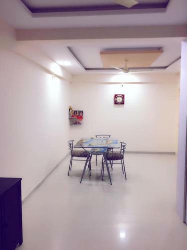 Bed & Breakfast Ema Apartment Model Colony