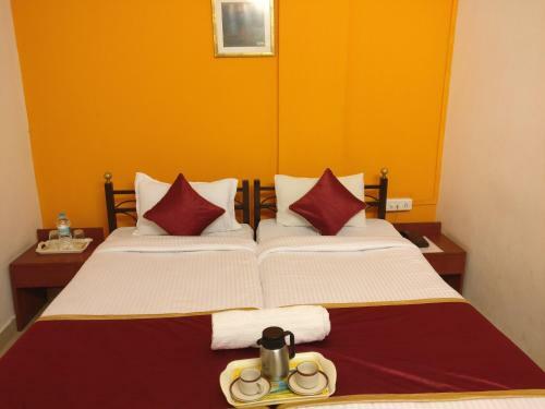 Hmr Hotels - Hmr Royal Inn