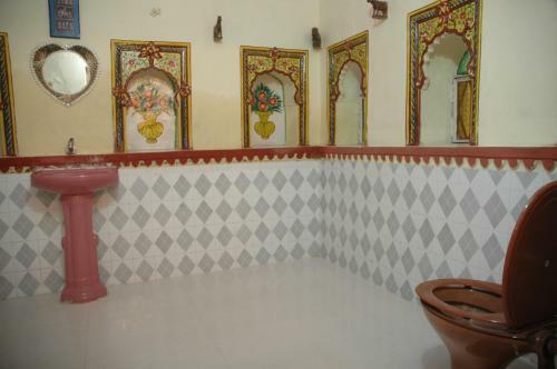 Hotel Kasera Paradise