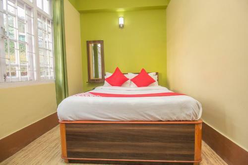 Hotel Oyo 23591 Nightingale Residency