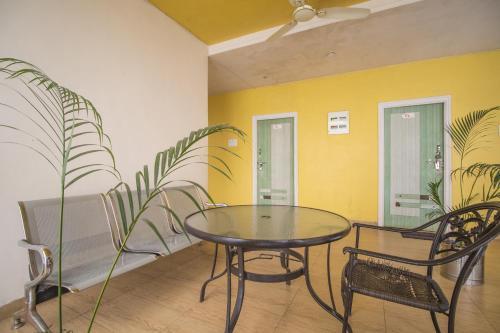 Hotel Bhimas Paradise