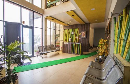 Hotel Bhimas Paradise