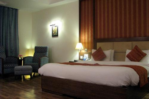 Hotel Legend Sarovar Portico