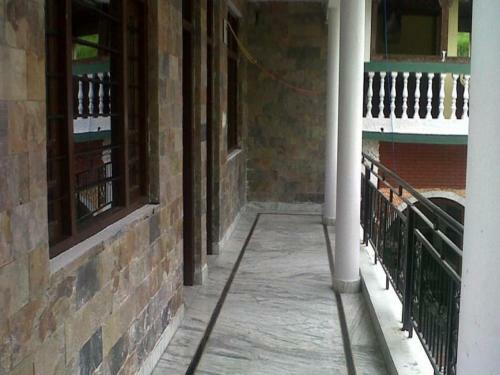 Hotel Holiday Resort River View